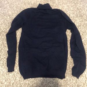 GAP TURTLE NECK SHIRT